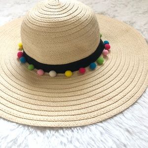 PomPom straw beach hat!